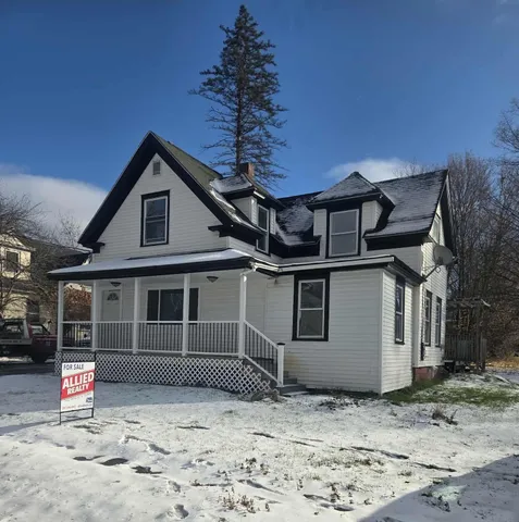 $174,900 | 13 Heald Street, Madison, ME 04950