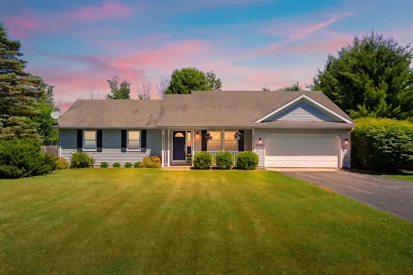 $385,000 | 8146 North 27th Street, Richland, MI 49083