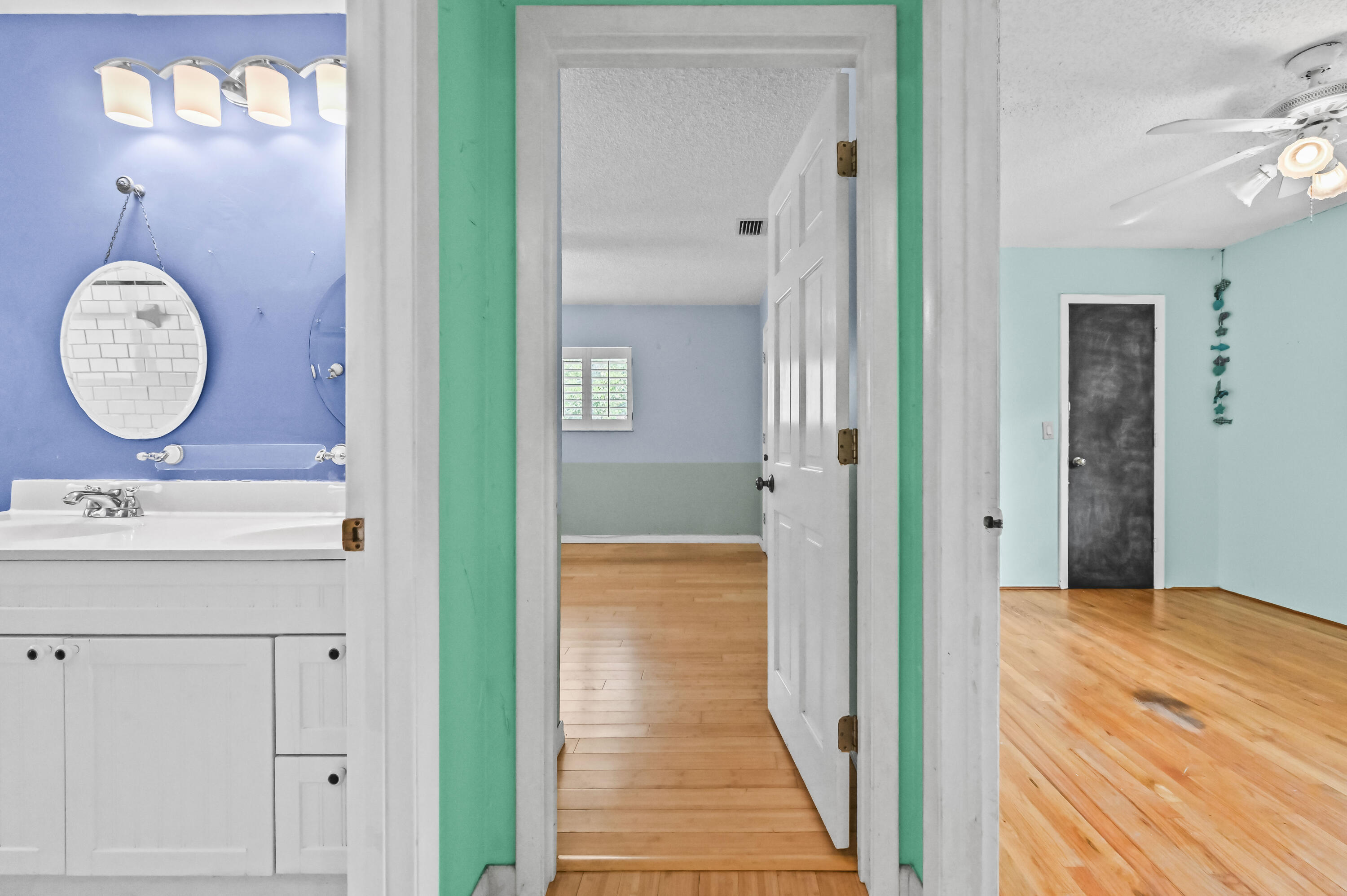 2009 Southwest 36th Avenue Delray Beach, FL 33445 - Photo 18 of 38 16 Entry 01
