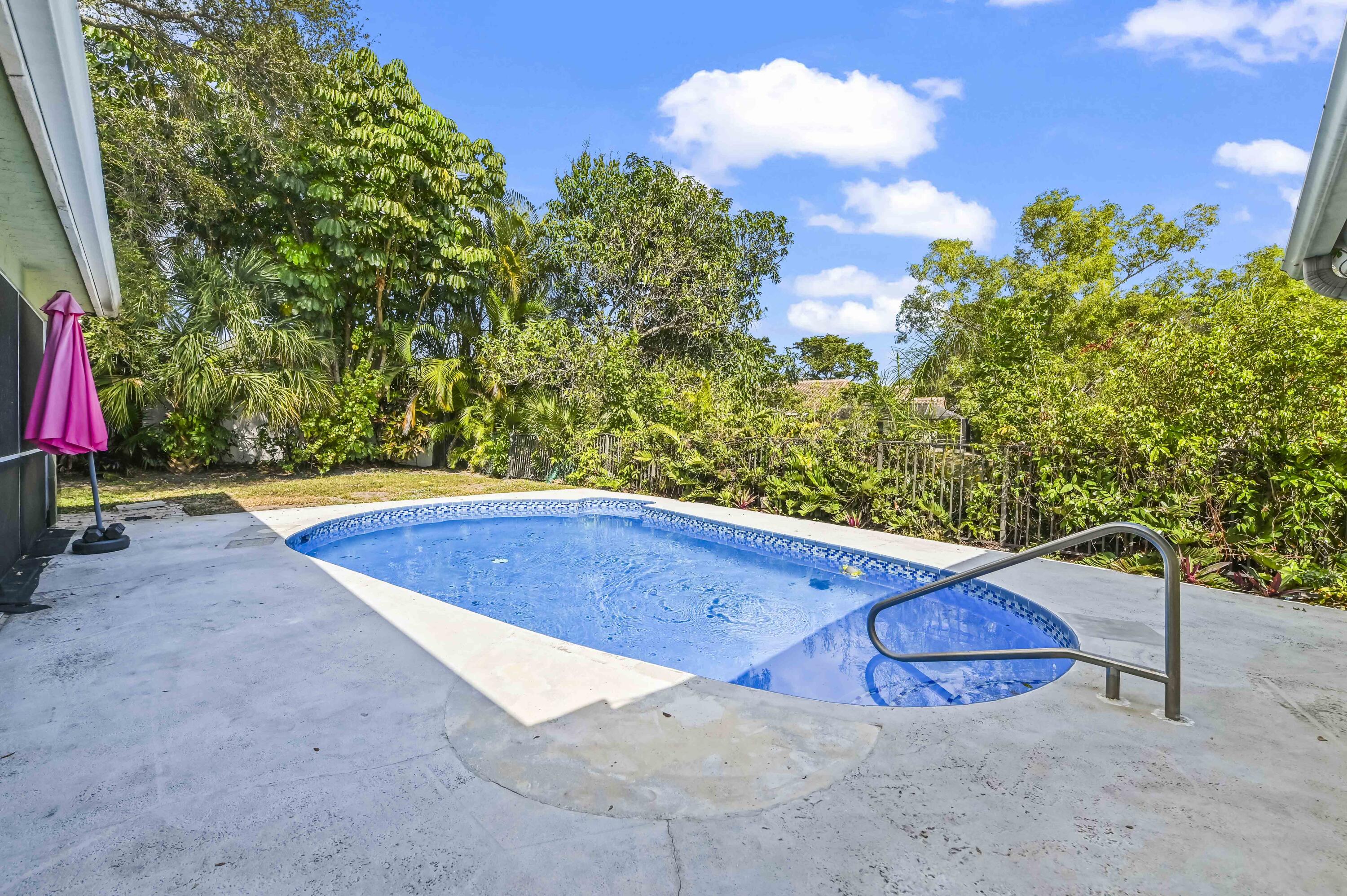 2009 Southwest 36th Avenue Delray Beach, FL 33445 - Photo 35 of 38 33 Swimming Pool 01