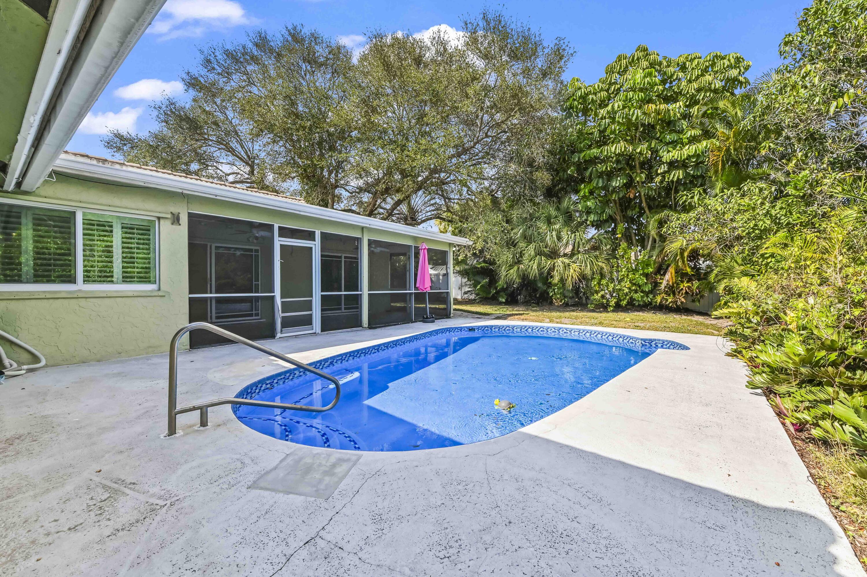 2009 Southwest 36th Avenue Delray Beach, FL 33445 - Photo 36 of 38 34 Swimming Pool 02