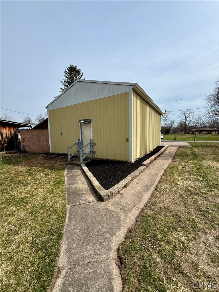 8727 Dwyer Road Montezuma, NY 13140 - Photo 2 of 26