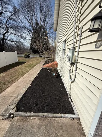 $299,000 | 8727 Dwyer Road, Montezuma, NY 13140