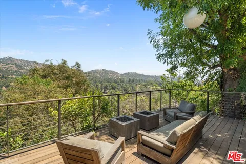 $3,995,000 | 2700 Glendower Avenue, Los Angeles, CA 90027