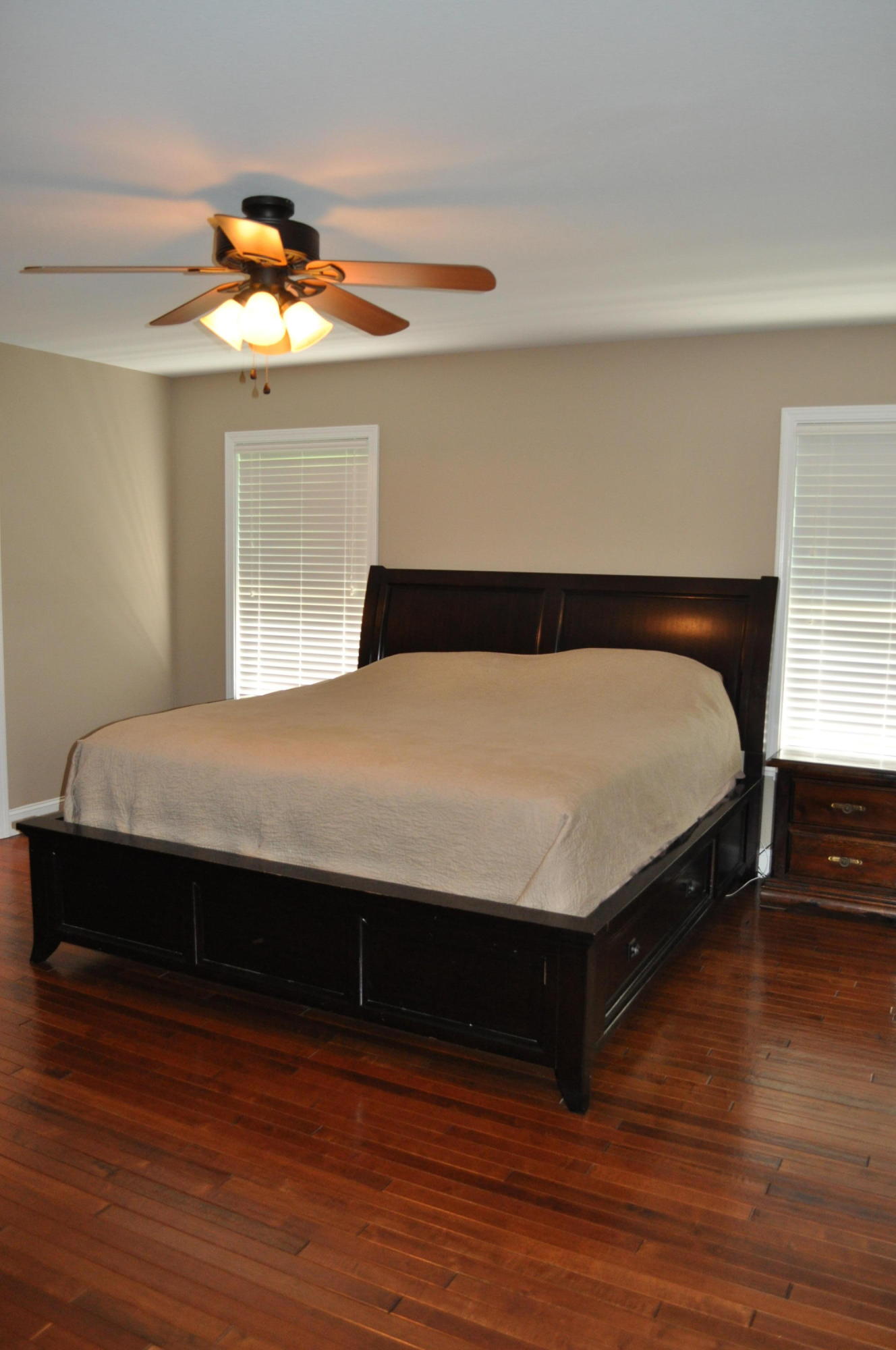 1615 Cherokee Road East Crossville, TN 38572 - Photo 22 of 32 Master Bedroom