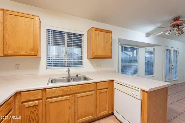 $1,700 | 701 West Shannons Way, Coolidge, AZ 85128