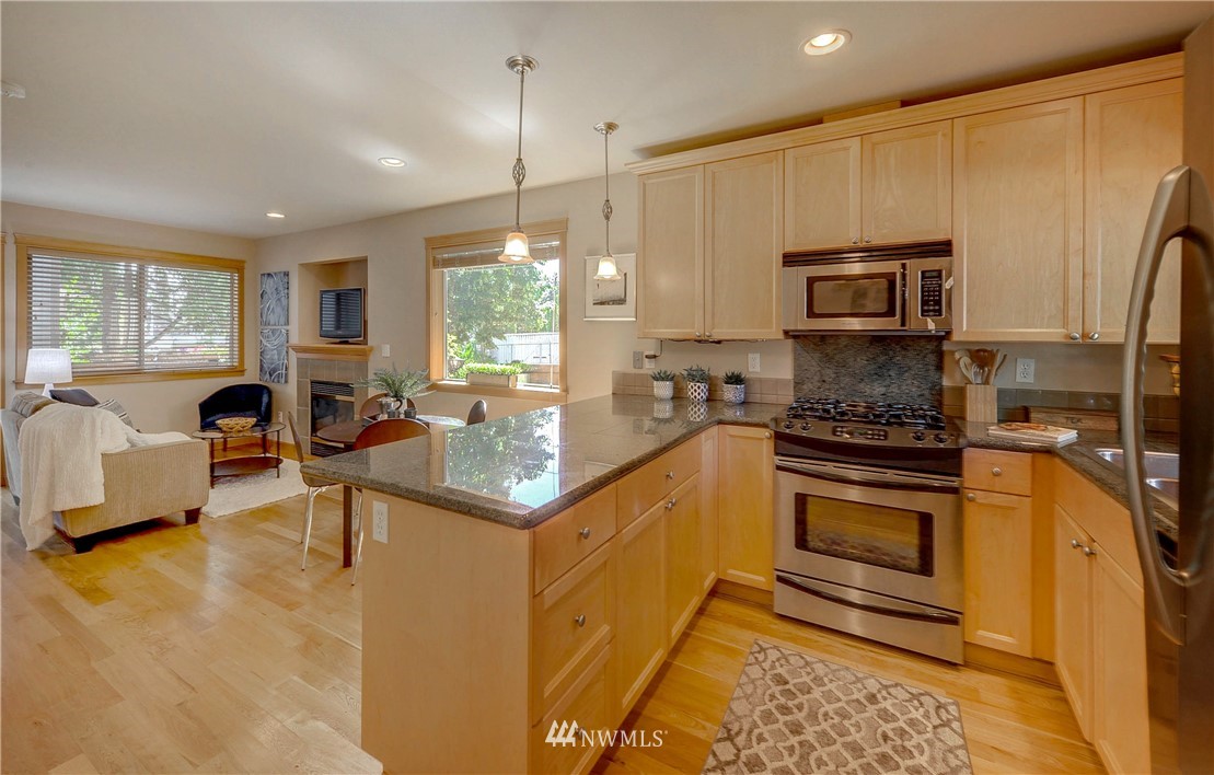 2001 South Main Street, Unit A Seattle, WA 98144 - Photo 3 of 17