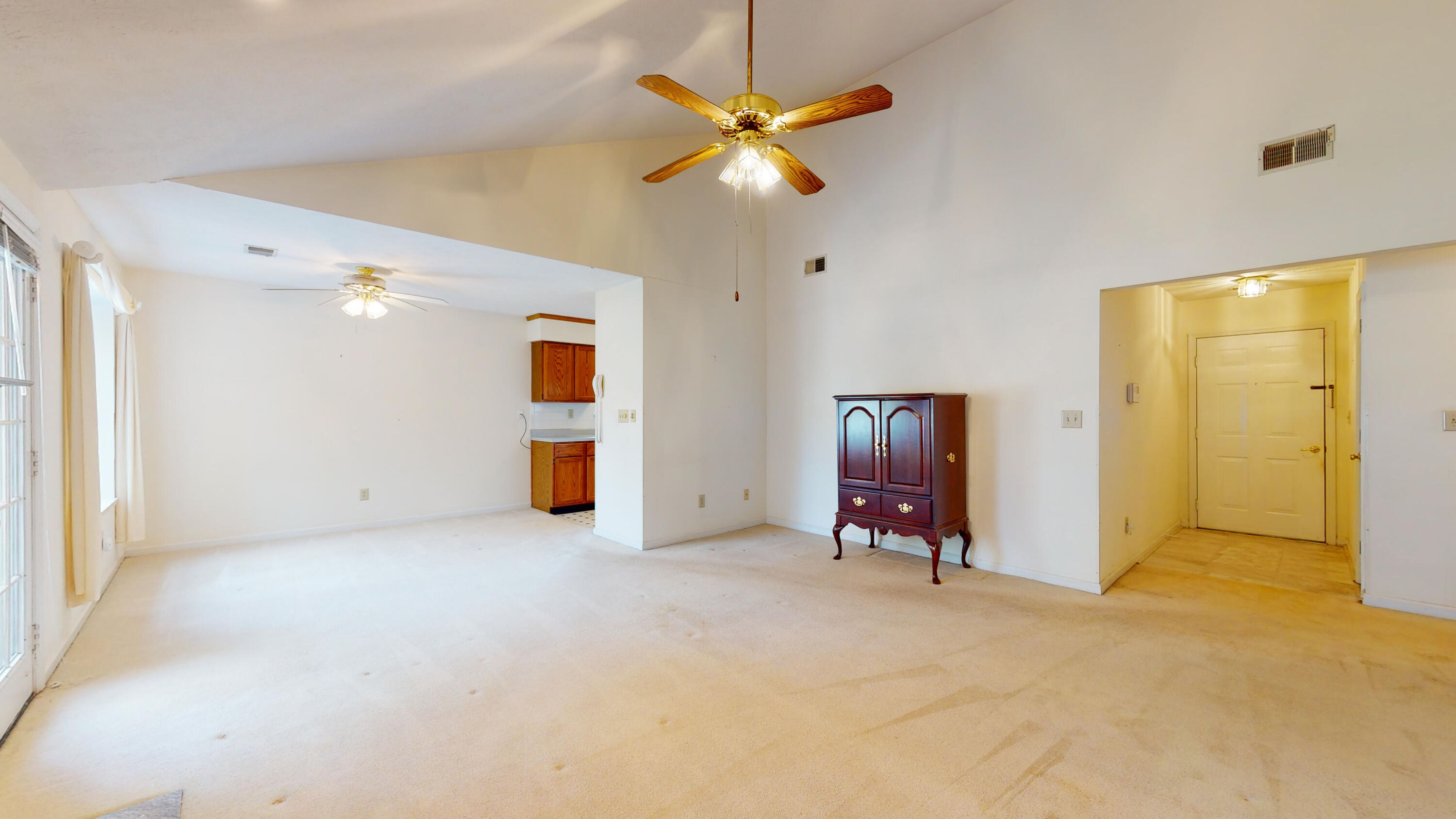 620 Hunters Ridge Road Versailles, KY 40383 - Photo 8 of 25 620-Hunters-Ridge-Dr-10122022_162705