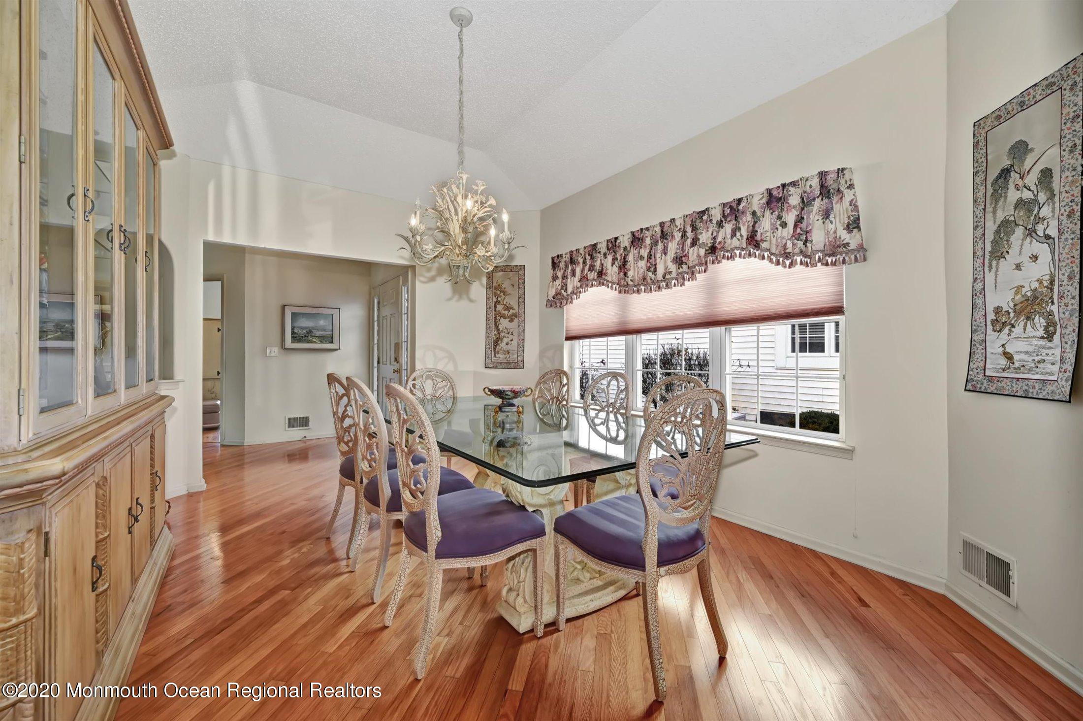 9 Pine Valley Road Jackson, NJ 08527 - Photo 5 of 45 05-Dining