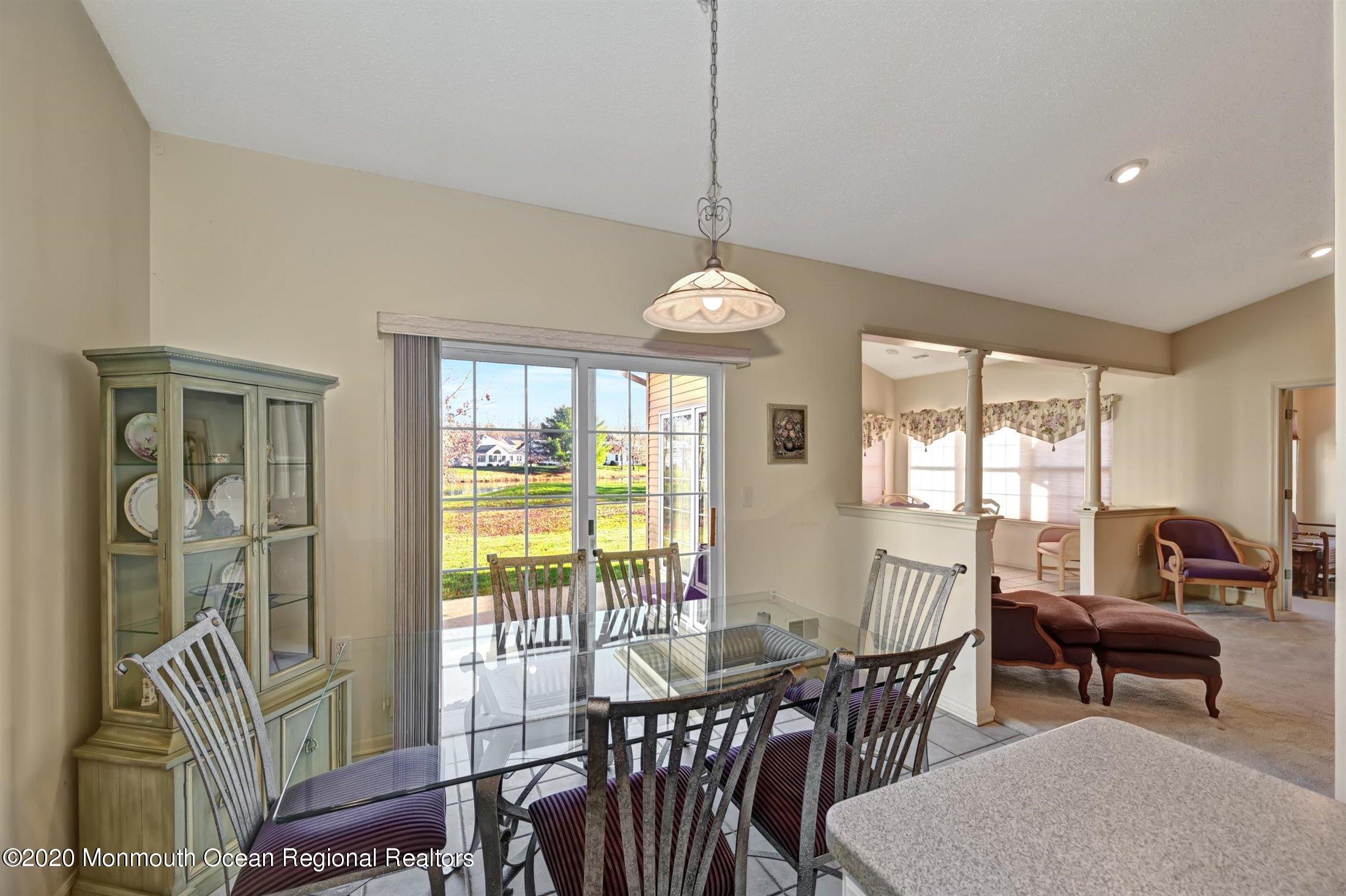 9 Pine Valley Road Jackson, NJ 08527 - Photo 10 of 45 10-Breakfast Area