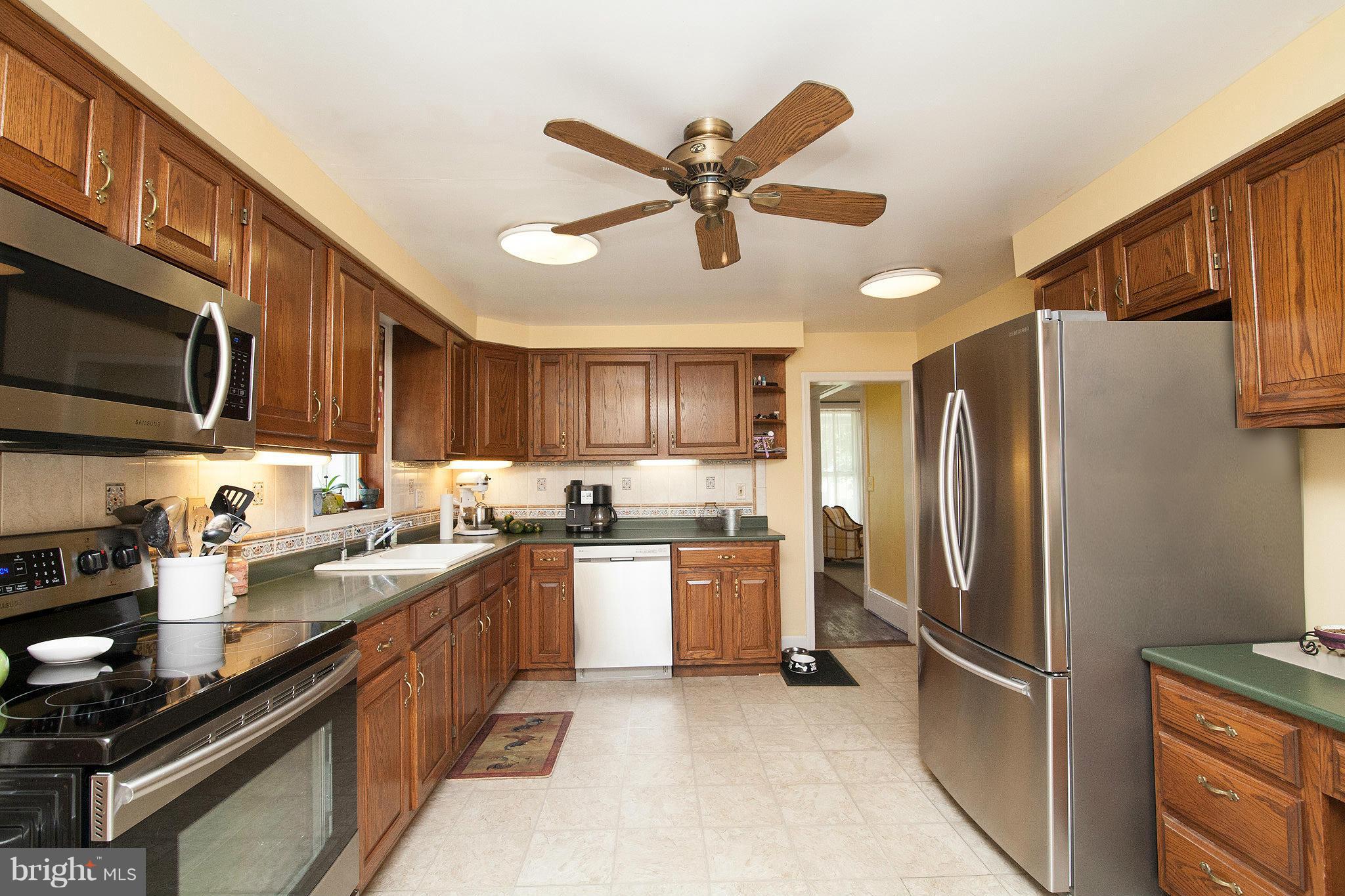 19831 Old York Road White Hall, MD 21161 - Photo 8 of 29 Kitchen