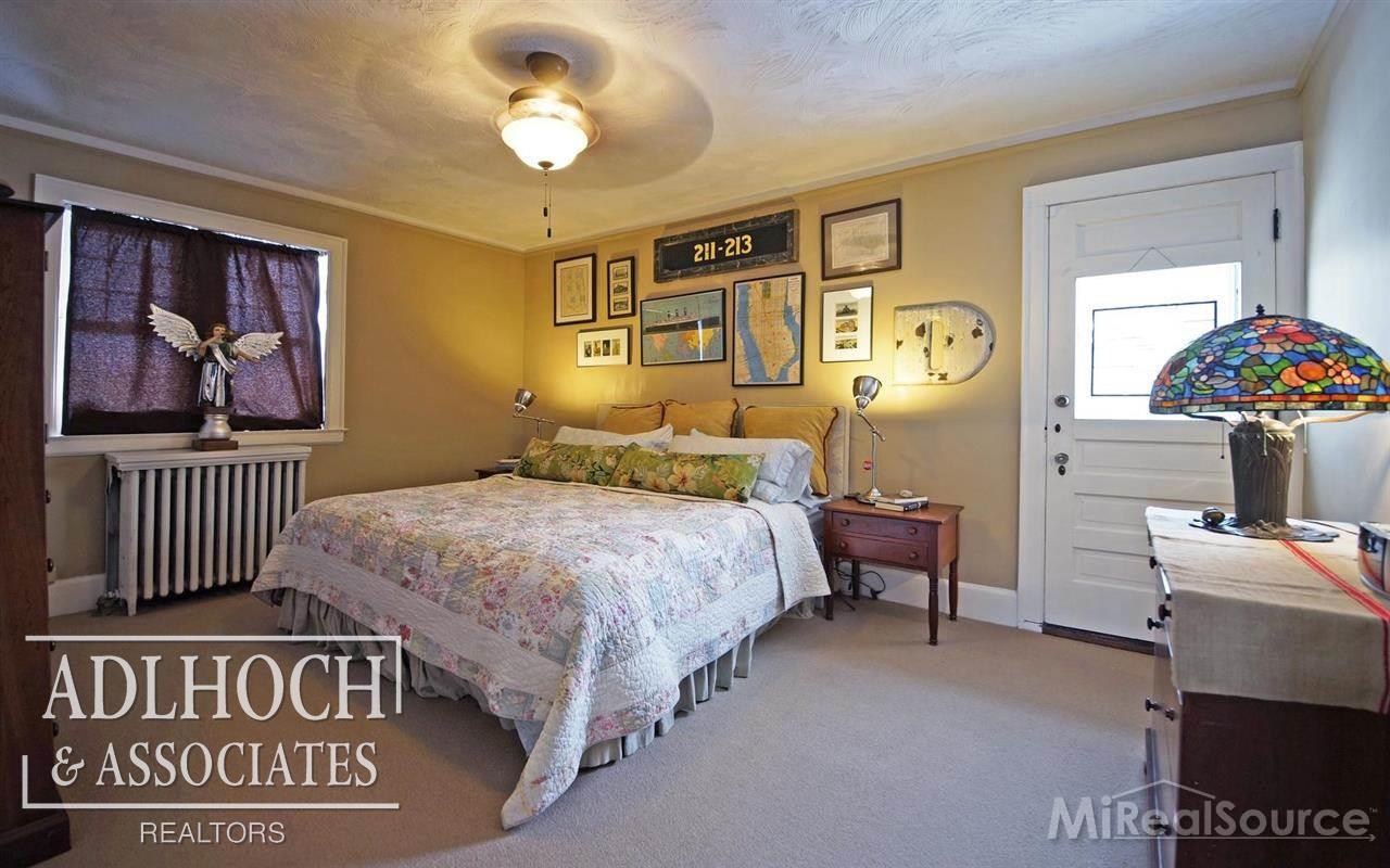 1430 Buckingham Road Grosse Pointe Park, MI 48230 - Photo 16 of 23