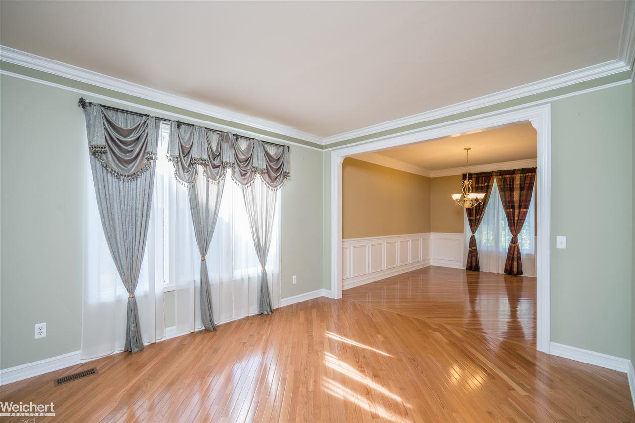 1139 Krista Lane Rochester, MI 48307 - Photo 9 of 59 31338879-8.JPG