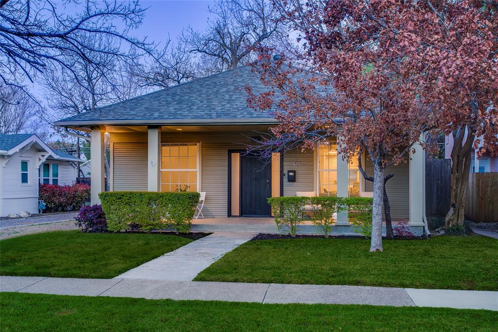 830 North Clinton Avenue Dallas, TX 75208 - Photo 2 of 35