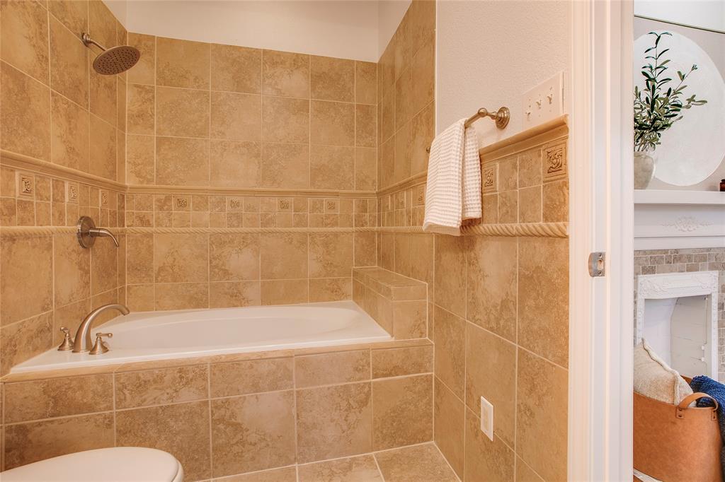 830 North Clinton Avenue Dallas, TX 75208 - Photo 26 of 35