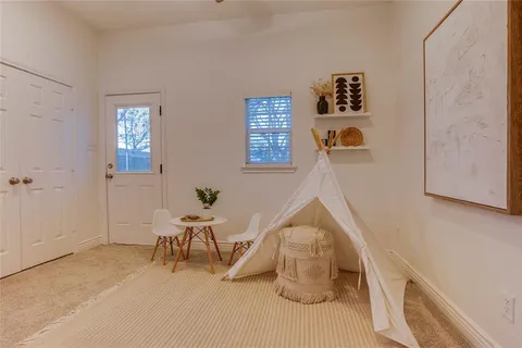 $559,000 | 830 North Clinton Avenue, Dallas, TX 75208
