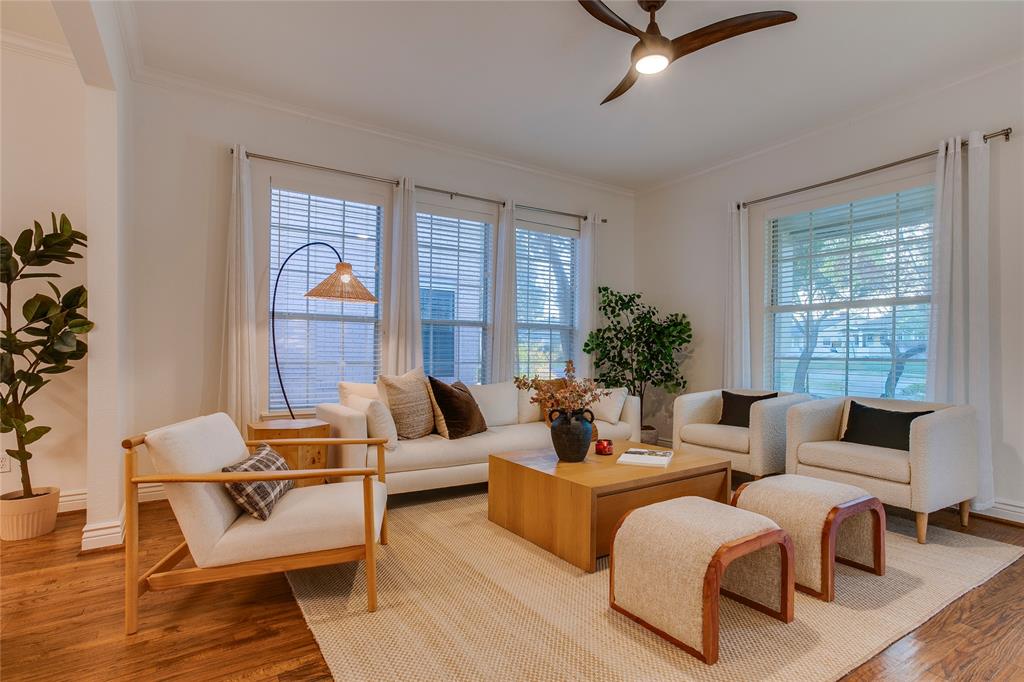 830 North Clinton Avenue Dallas, TX 75208 - Photo 9 of 35