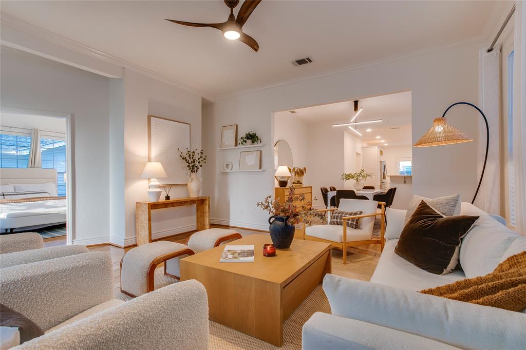 830 North Clinton Avenue Dallas, TX 75208 - Photo 10 of 35