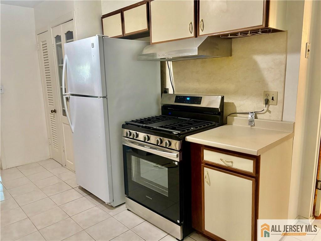 3 Westover Way Edison, NJ 08820 - Photo 24 of 31