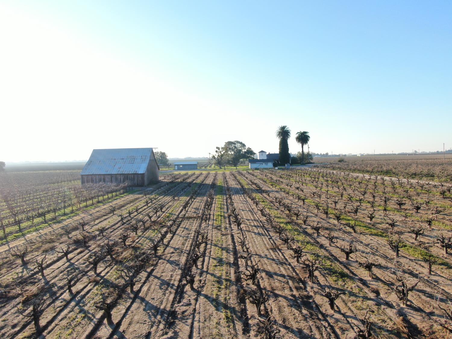 14248 East Peltier Road Acampo, CA 95220 - Photo 28 of 44 a view of a city