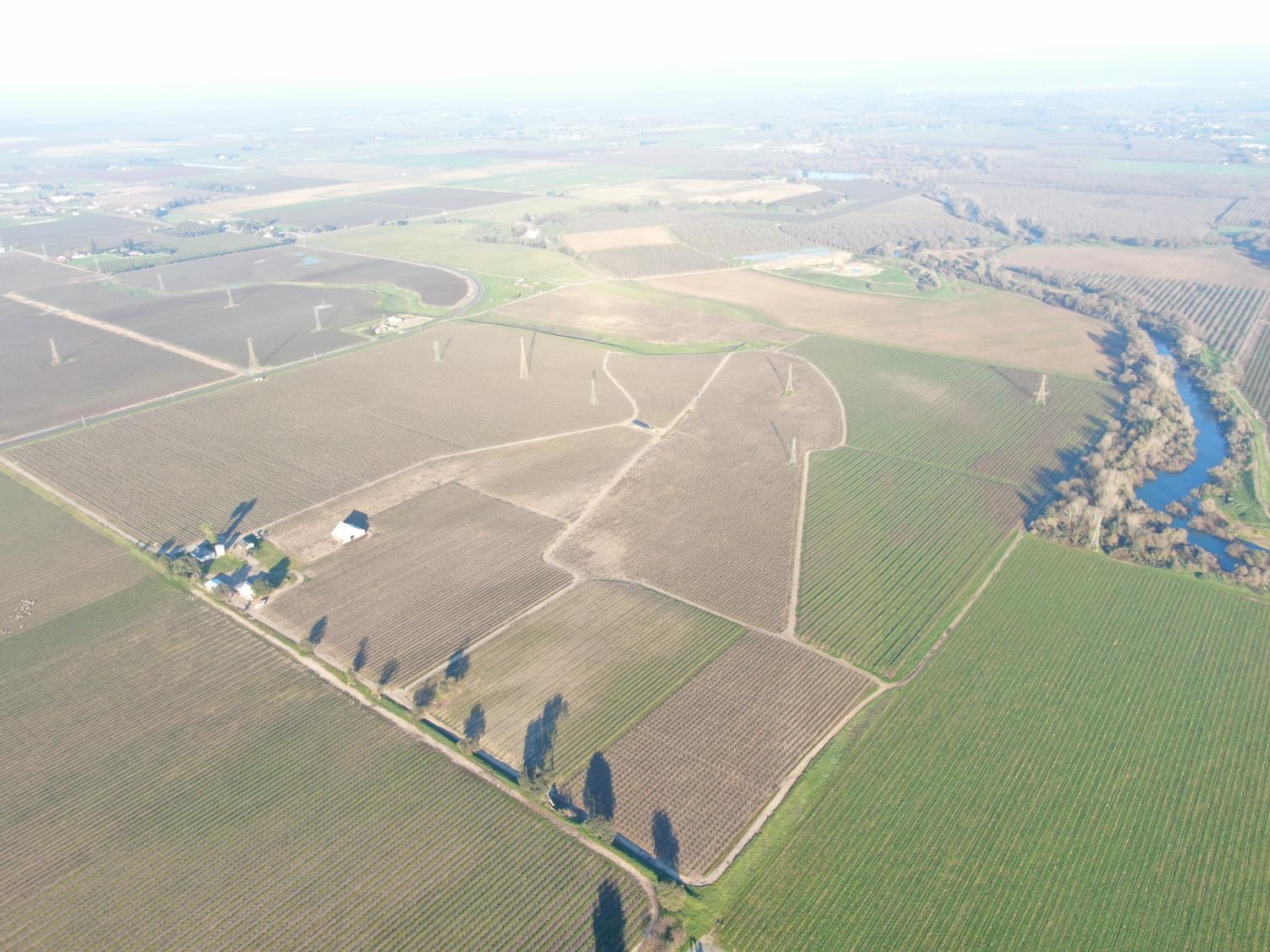 14248 East Peltier Road Acampo, CA 95220 - Photo 5 of 44 a view of an ocean