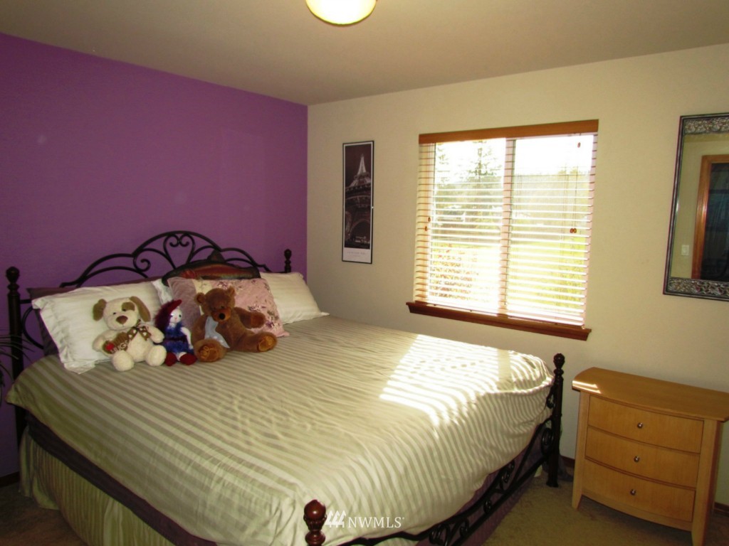 201 Robin Street Southwest Orting, WA 98360 - Photo 10 of 15 Gallery Image 10
