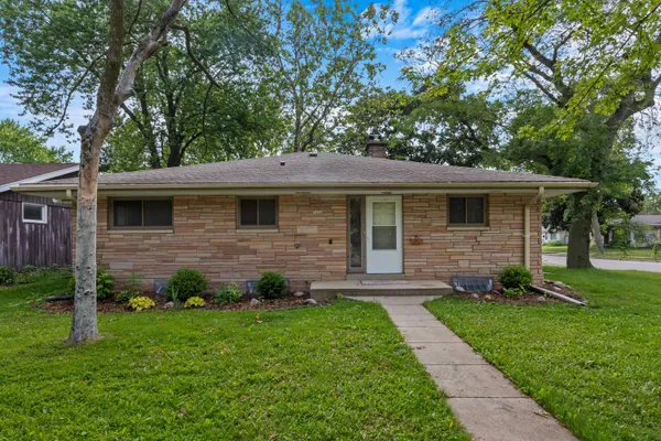 $254,900 | 5404 North Bethmaur Lane, Milwaukee, WI 53209