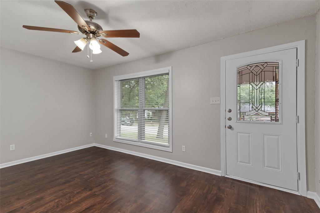2103 Mercedes Road Denton, TX 76205 - Photo 7 of 22