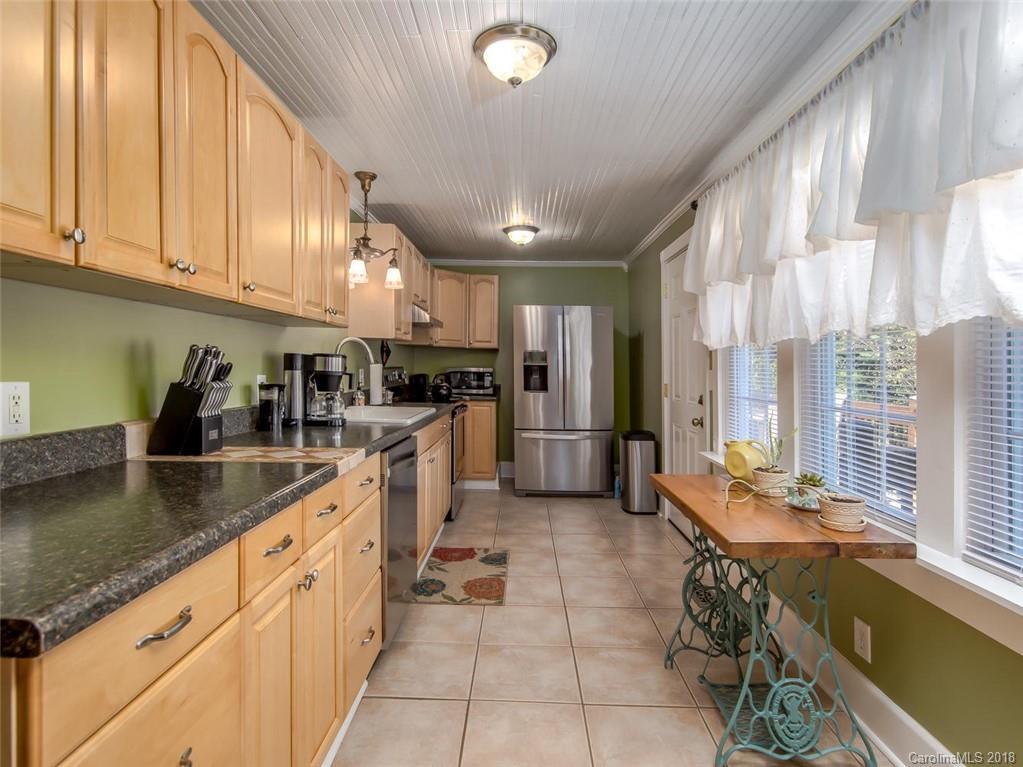 254 Liberty Road Candler, NC 28715 - Photo 14 of 26 Gallery Image 14