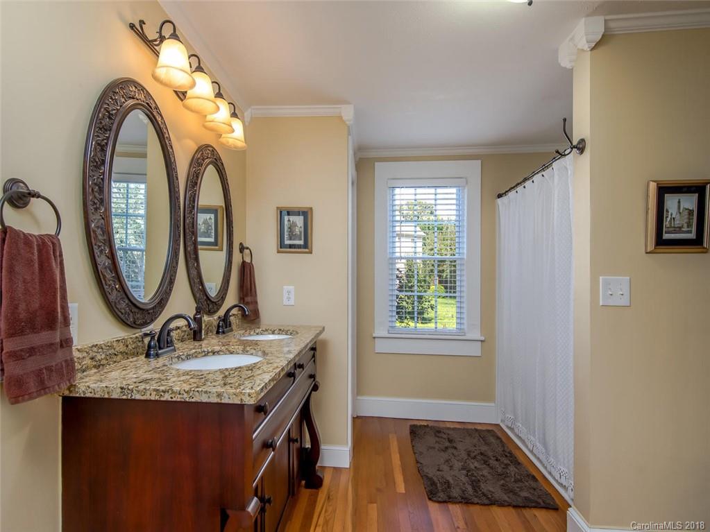 254 Liberty Road Candler, NC 28715 - Photo 17 of 26 Gallery Image 17