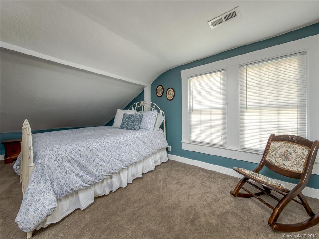 254 Liberty Road Candler, NC 28715 - Photo 18 of 26 Gallery Image 18