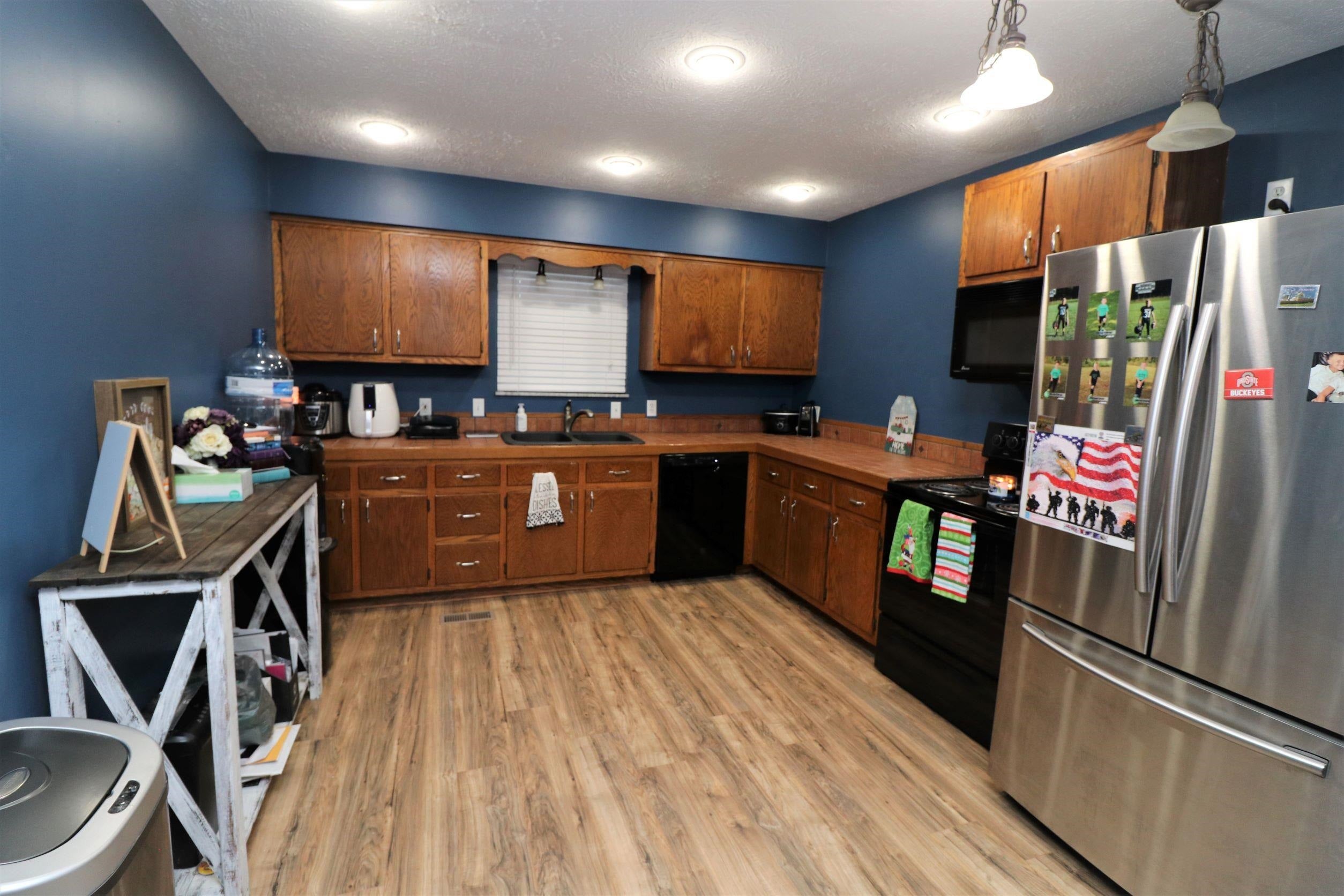 521 Lynn Road Kenova, WV 25530 - Photo 6 of 19 Gallery Image 6