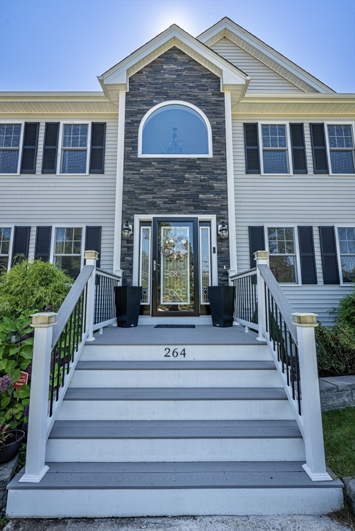 264 Collins Corner Road Dartmouth, MA 02747 - Photo 4 of 42