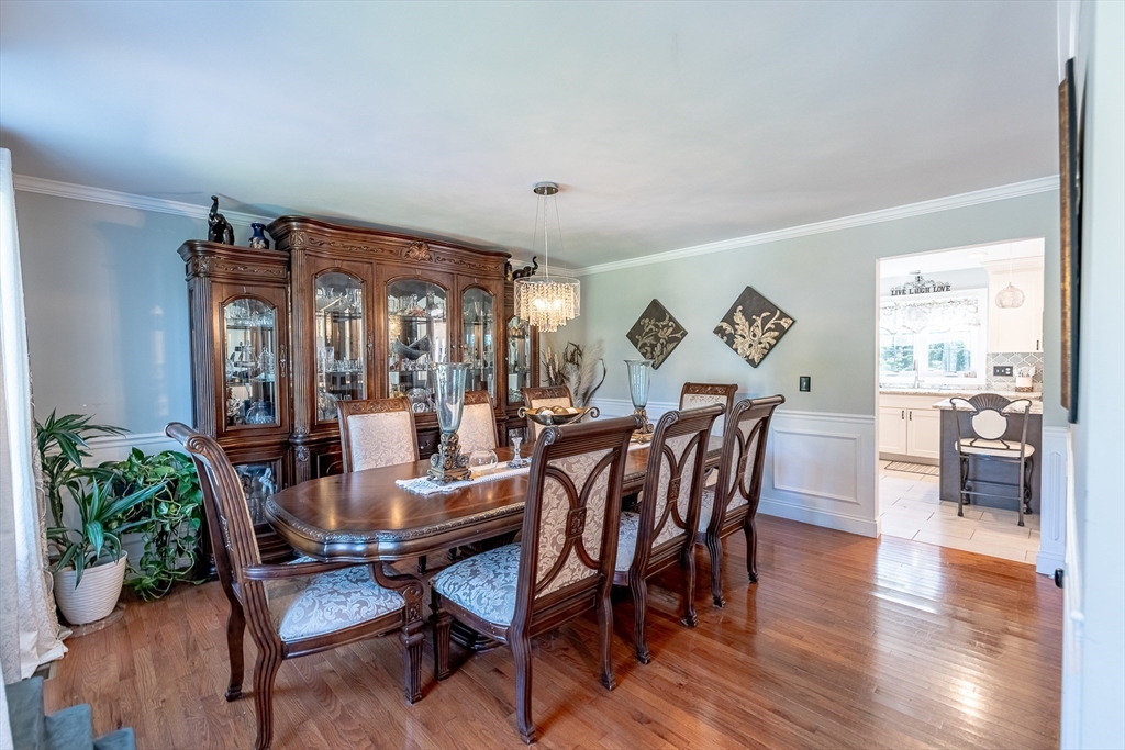 264 Collins Corner Road Dartmouth, MA 02747 - Photo 6 of 42