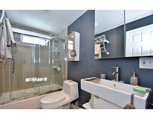 110 Hillcrest Road Waltham, MA 02451 - Photo 14 of 26 Gallery Image 14