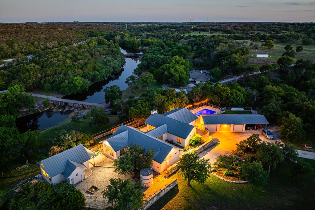 364 Wolf Creek Road Fredericksburg, TX 78624 - Photo 51 of 62