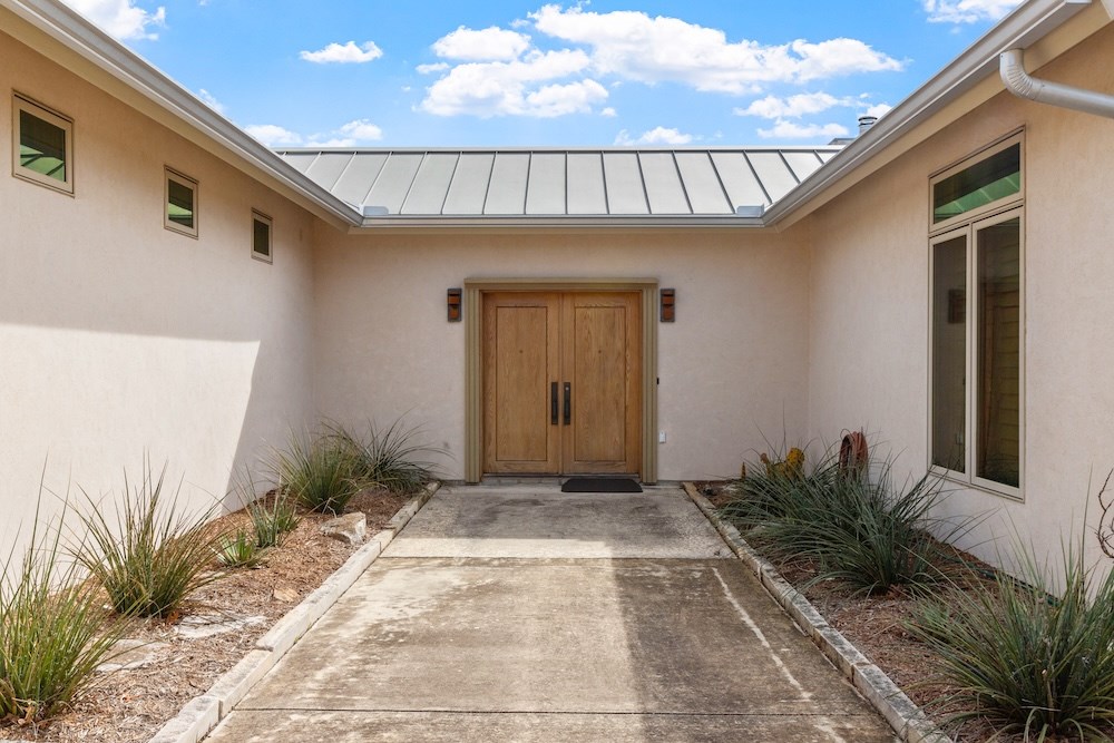 364 Wolf Creek Road Fredericksburg, TX 78624 - Photo 7 of 62