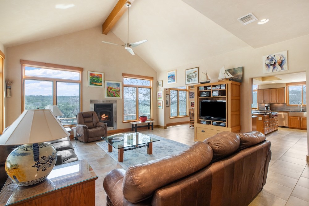 364 Wolf Creek Road Fredericksburg, TX 78624 - Photo 10 of 62