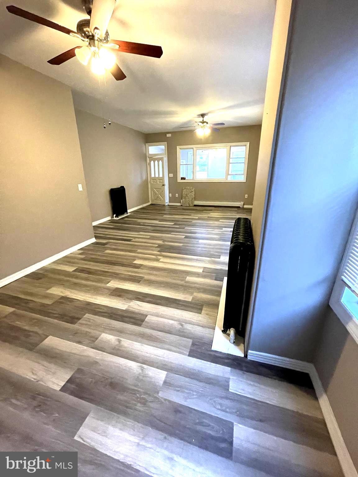 840 Columbus Road Burlington, NJ 08016 - Photo 12 of 53 Living to Dining