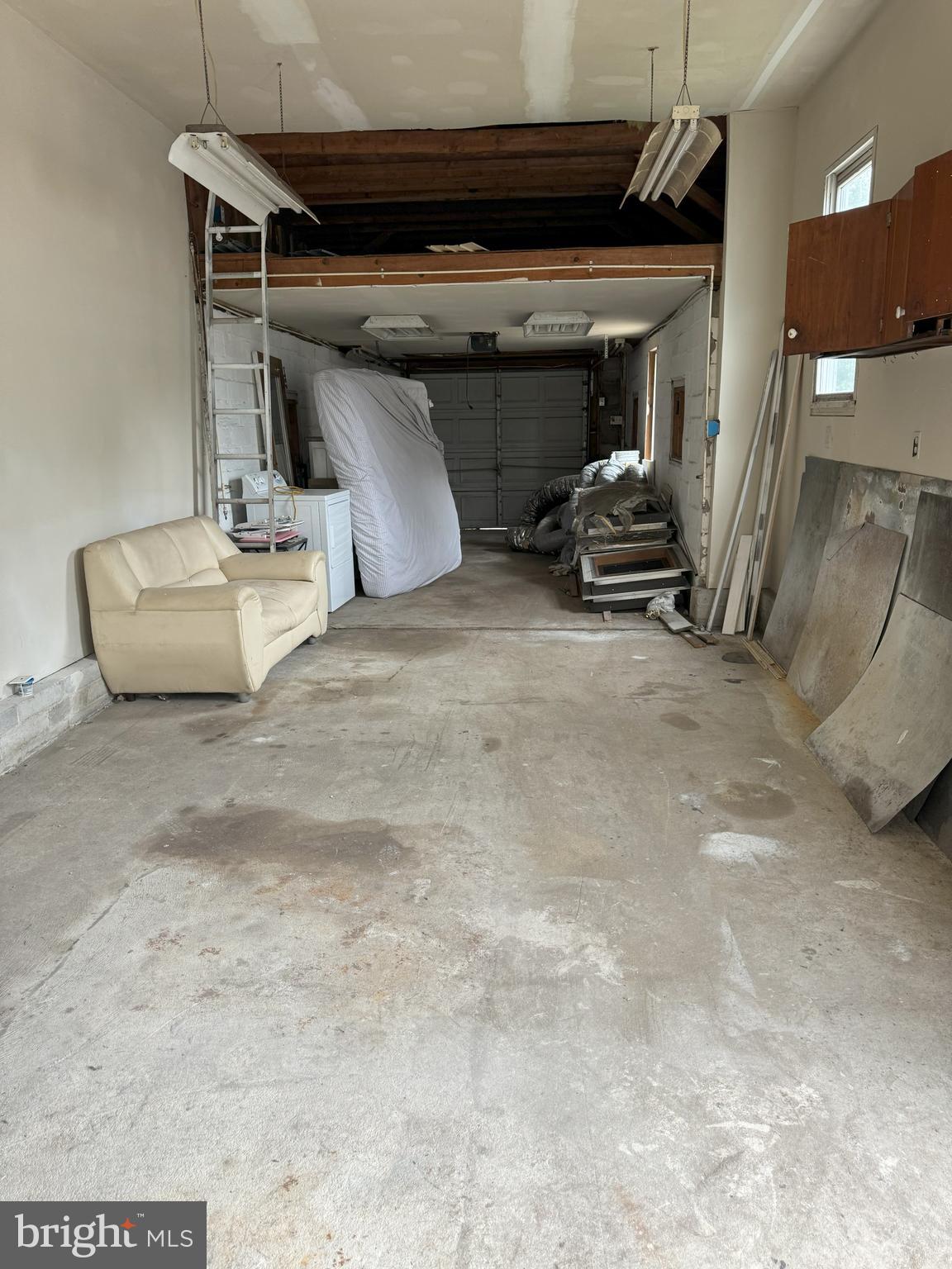 840 Columbus Road Burlington, NJ 08016 - Photo 36 of 53 large garage space