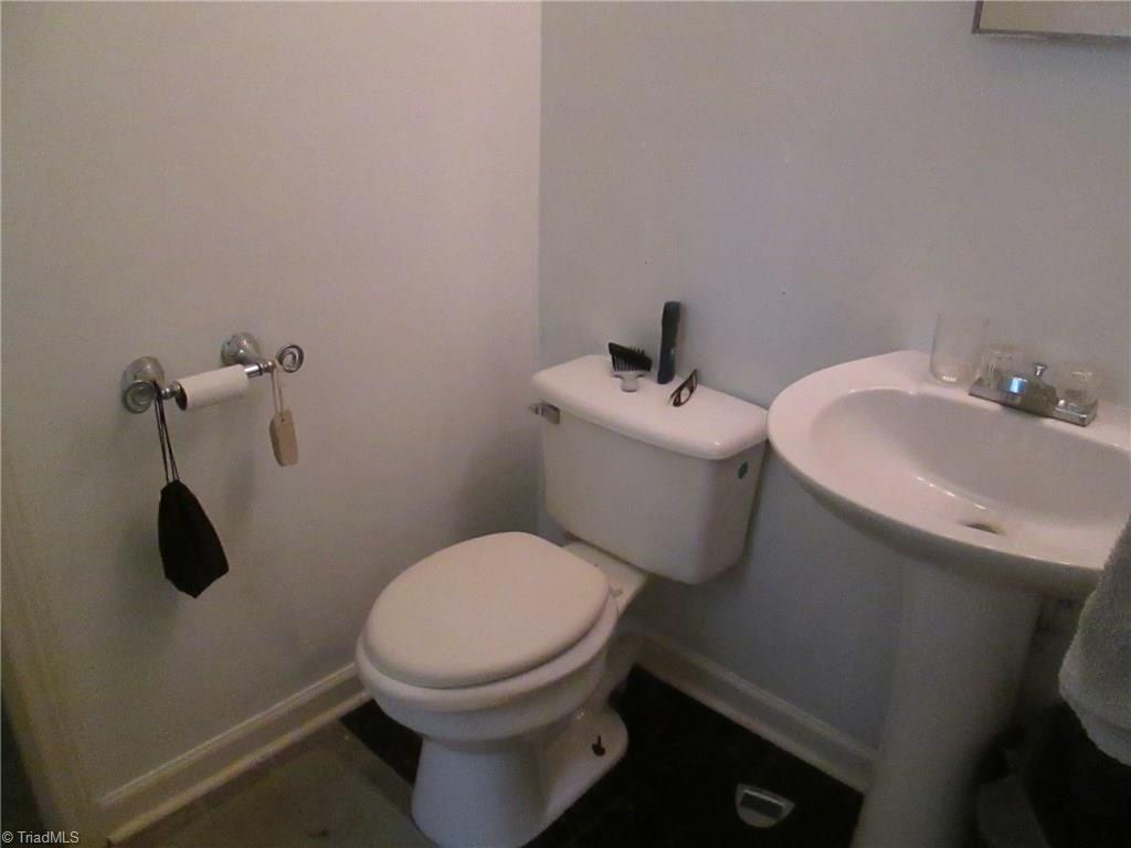 532 Palmer Road Lexington, NC 27292 - Photo 4 of 15 Gallery Image 4