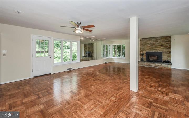 8104 Heacock Lane Wyncote, PA 19095 - Photo 4 of 24
