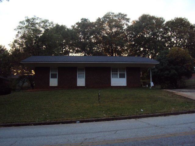 407 Textile Road Spartanburg, SC 29301 - Photo 1 of 12 Gallery Image 1