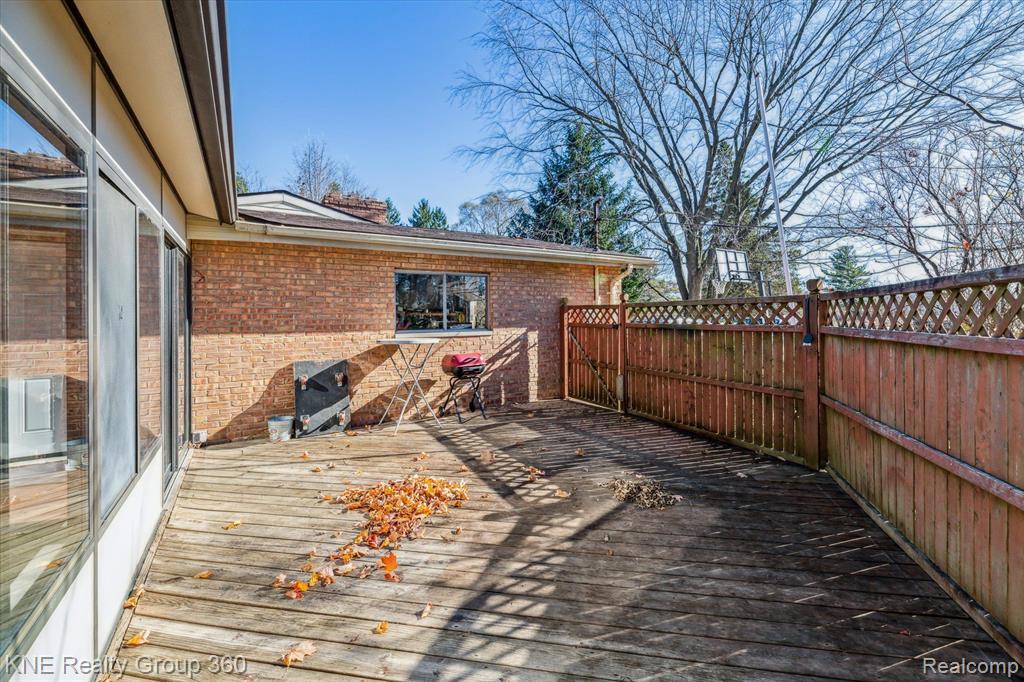 9118 Calkins Road Flint, MI 48532 - Photo 14 of 40