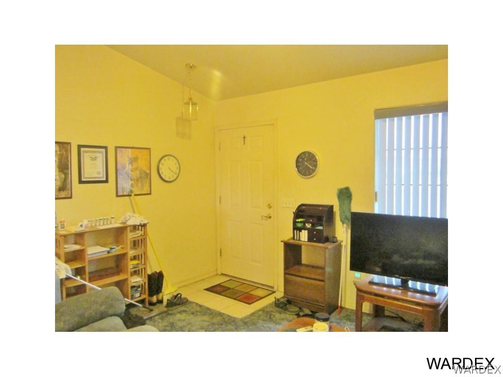 987 South Escuela Road, Unit 82 Golden Valley, AZ 86413 - Photo 8 of 26 Entry