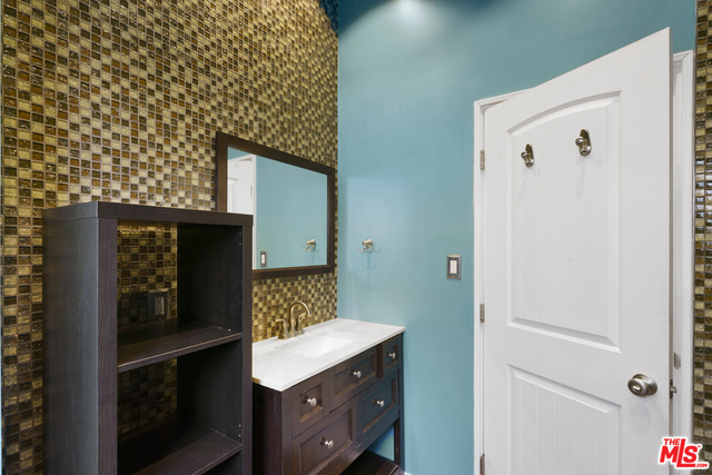 4157 Michael Avenue Los Angeles, CA 90066 - Photo 14 of 30