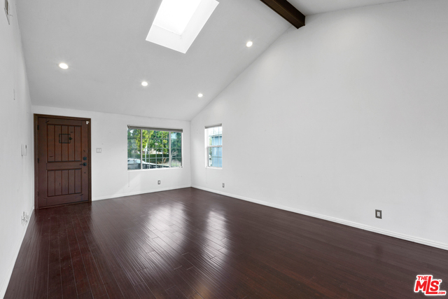 4157 Michael Avenue Los Angeles, CA 90066 - Photo 3 of 30