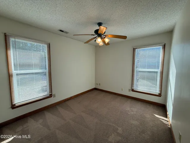 $1,350 | 808 Mandarin Trail, Jacksonville, NC 28540