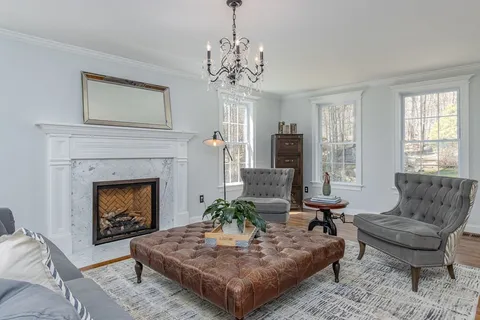 $1,075,000 | 515 Old Dunstable Road, Groton, MA 01450