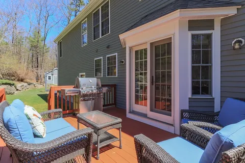 $1,075,000 | 515 Old Dunstable Road, Groton, MA 01450